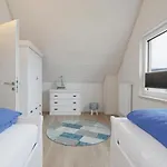 Awesome In Ostseeresort With Sauna Ferienhaus *